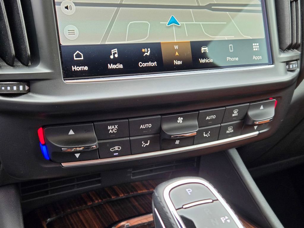 Used 2021 Maserati Levante GranLusso image 42