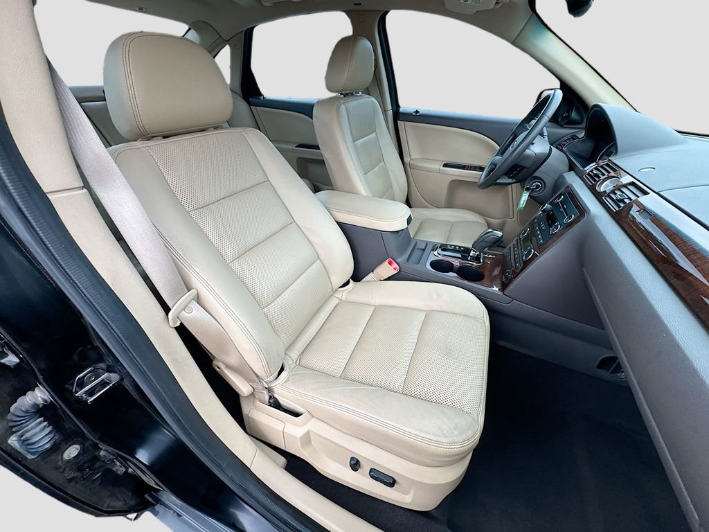 Used 2008 Ford Taurus Limited image 32