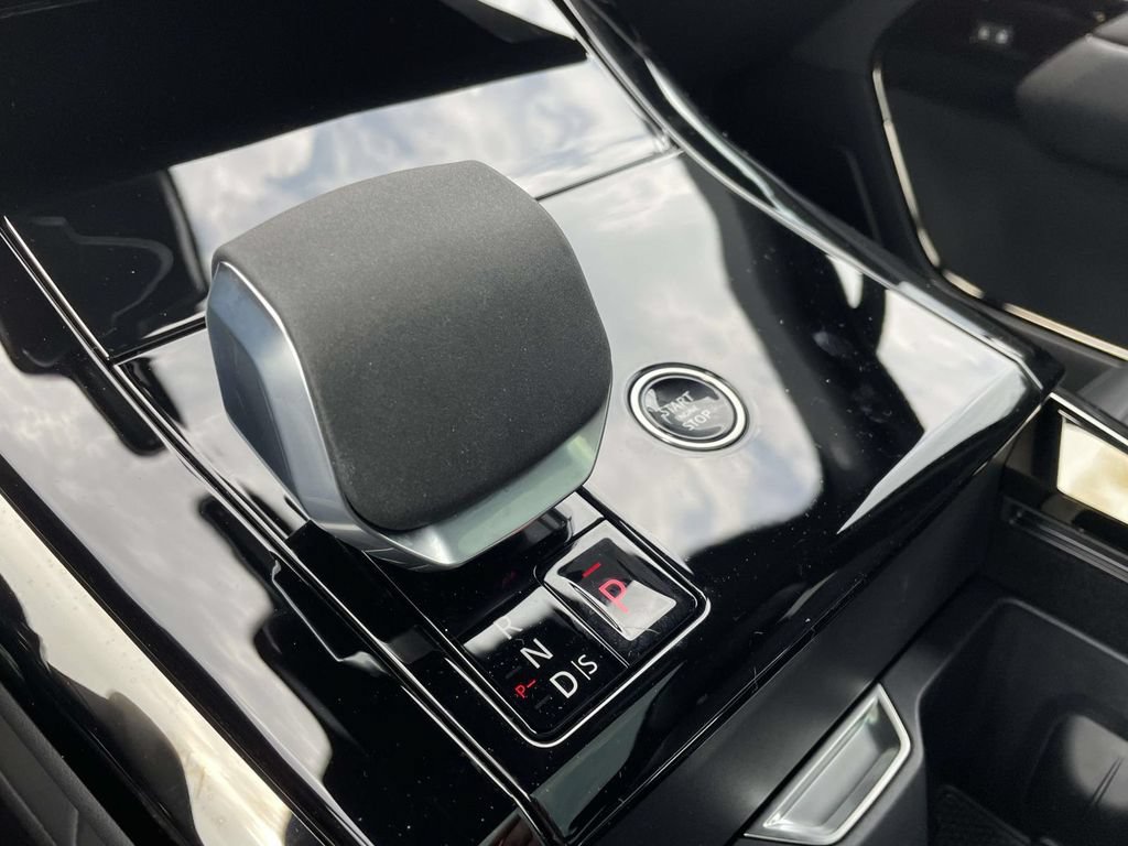 New 2026 Land Rover Range Rover Sport Dynamic SE AWD/4WD image 30