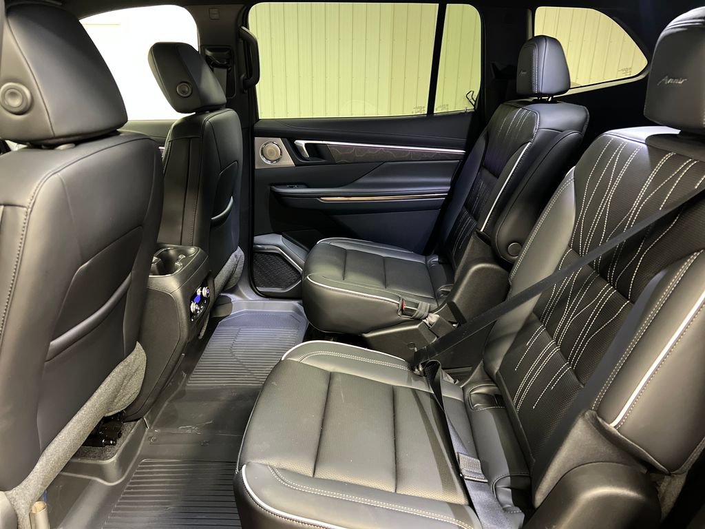 New 2026 Buick Enclave Avenir w/ Super Cruise Package AWD/4WD image 13