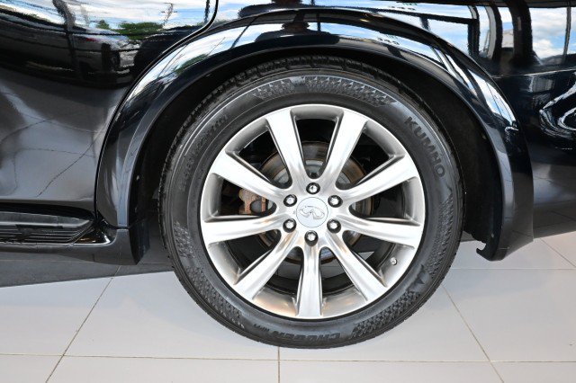 Used 2012 INFINITI QX56 4WD w/ Deluxe Touring Pkg image 37