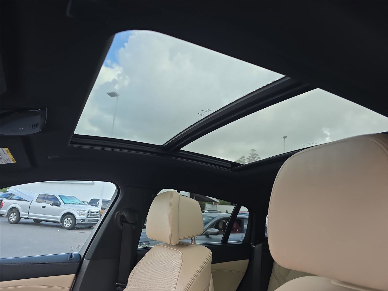 Used 2021 BMW X6 xDrive40i AWD/4WD image 26