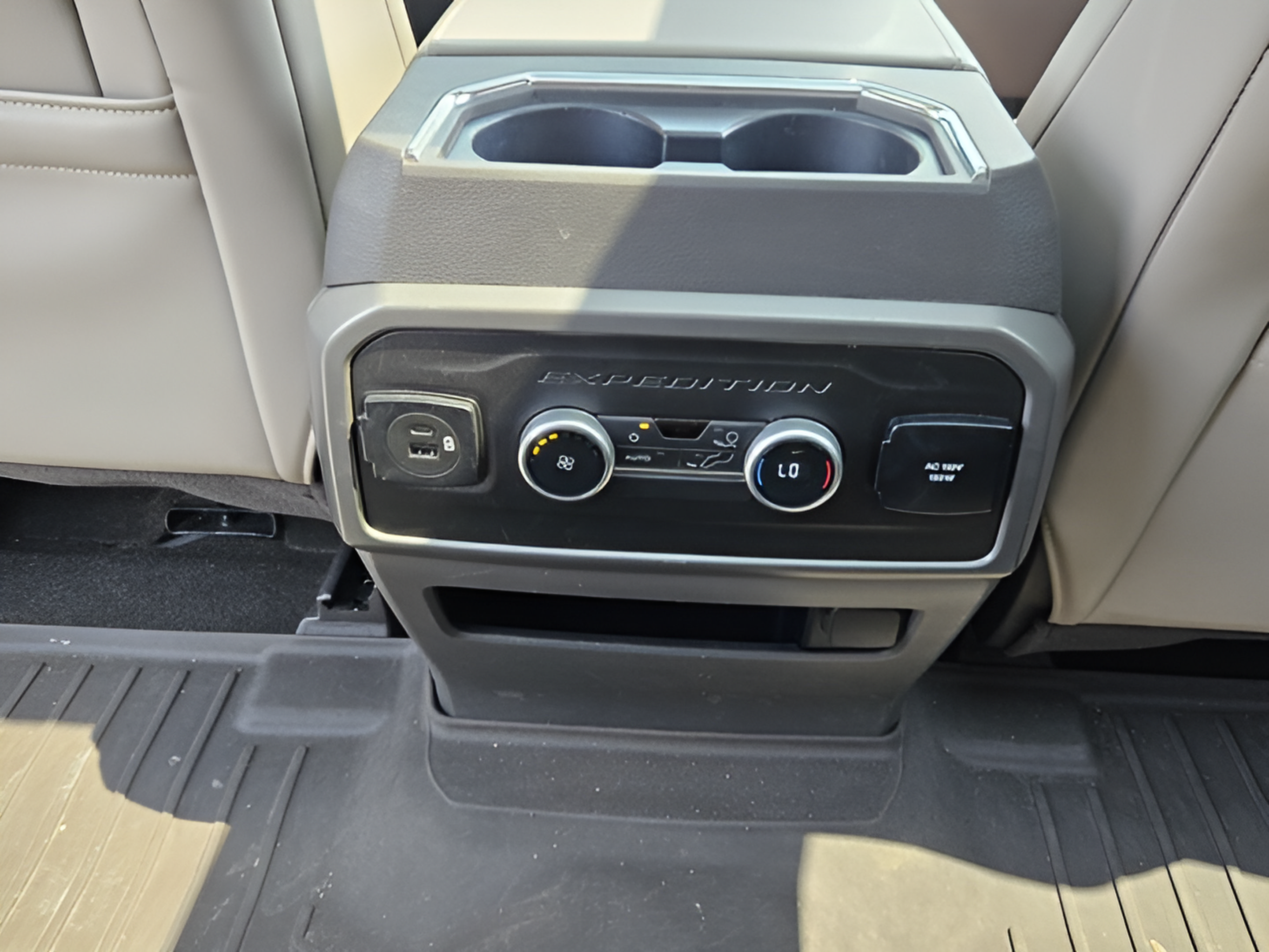 Used 2021 Ford Expedition Max XLT RWD image 11