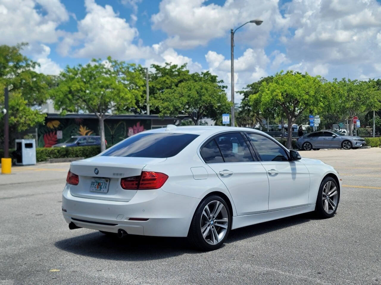 Used 2015 BMW 335i Sedan RWD image 6