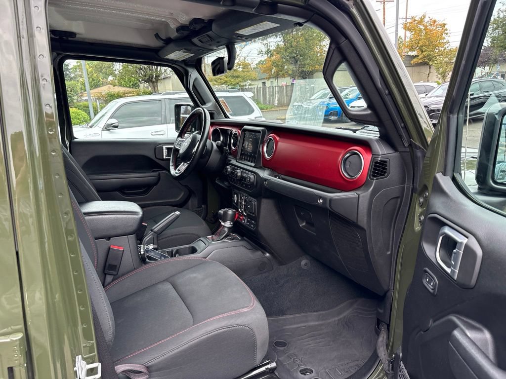 Used 2022 Jeep Gladiator Rubicon w/ LED Lighting Group AWD/4WD image 21