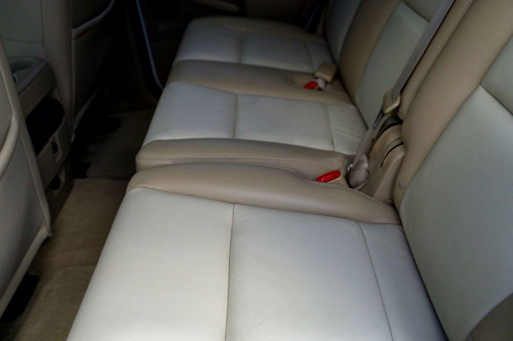 Used 2008 Ford Explorer Limited RWD image 24