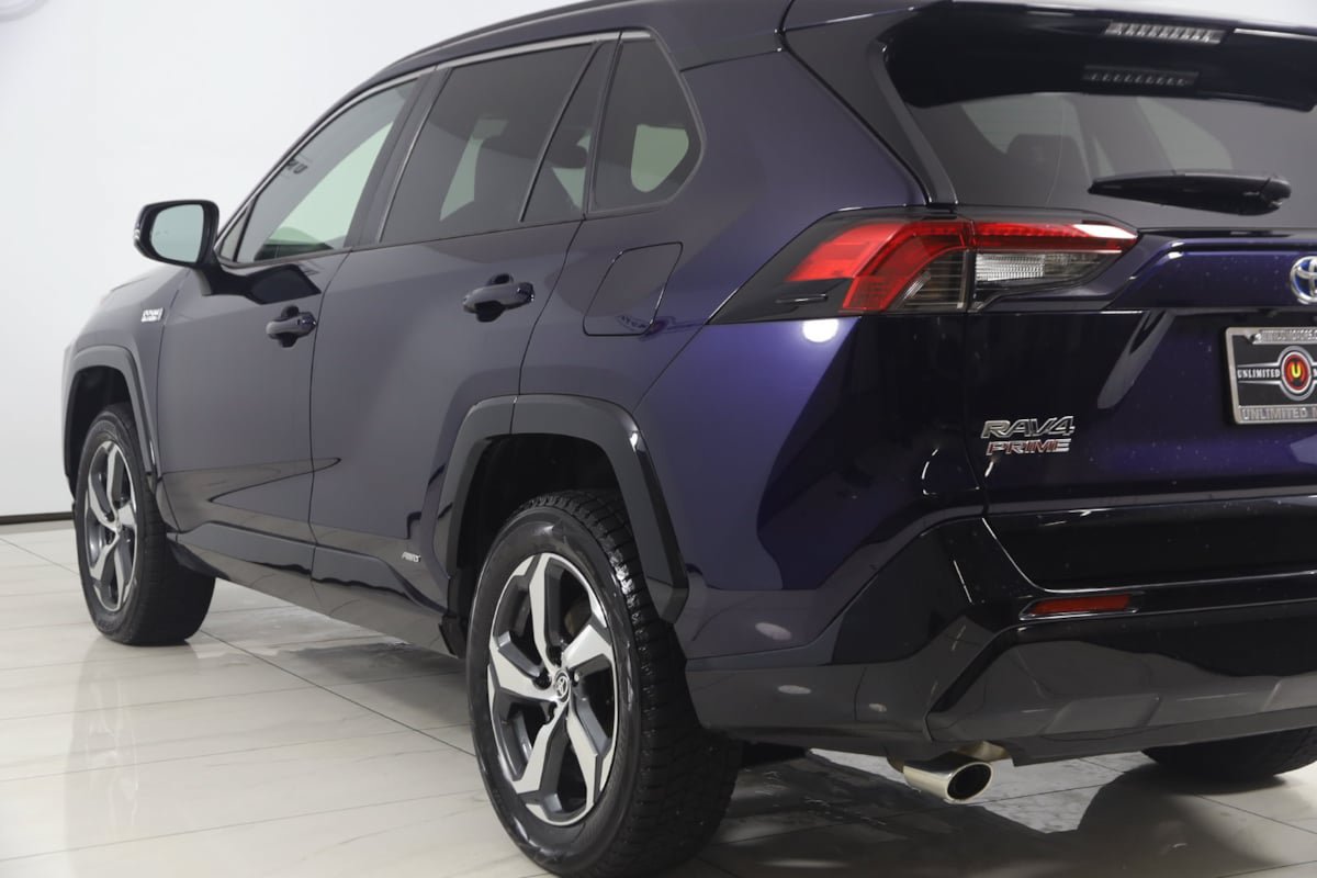 Used 2024 Toyota RAV4 SE w/ Weather & Moonroof Package AWD/4WD image 22