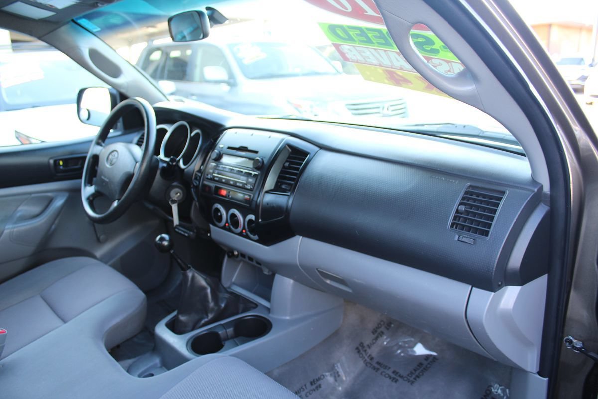 Used 2010 Toyota Tacoma 4x4 Regular Cab w/ Enhancement Pkg image 19