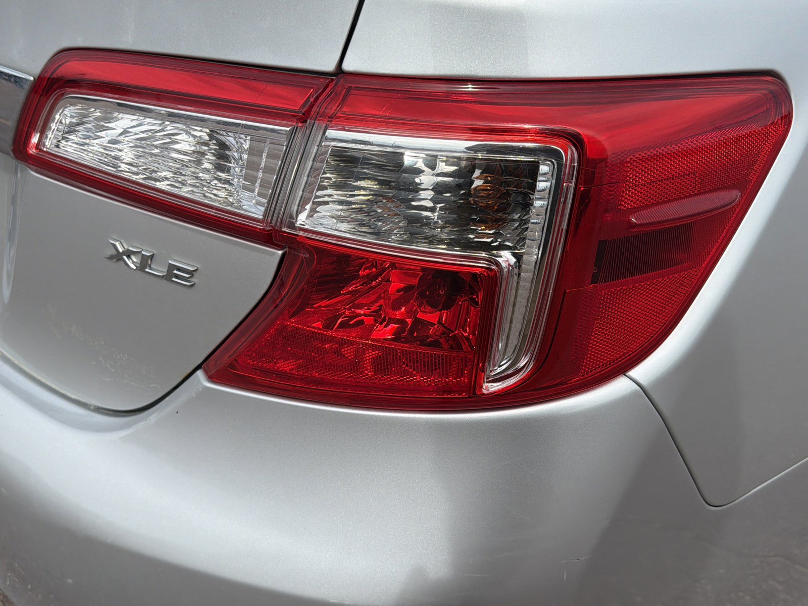 Used 2013 Toyota Camry XLE FWD image 36
