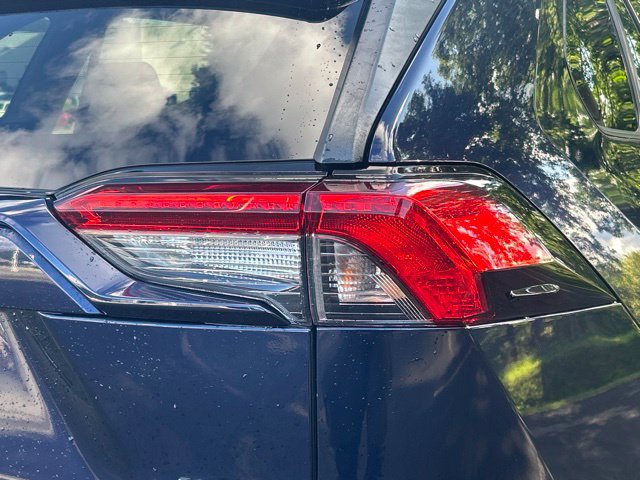 Used 2020 Toyota RAV4 XLE w/ Convenience Package AWD/4WD image 11