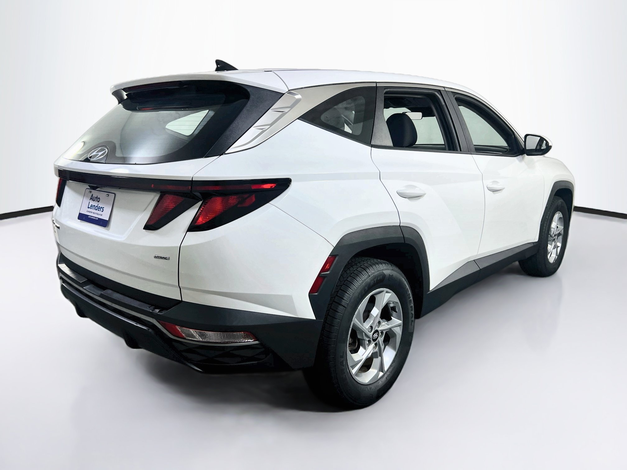 Used 2023 Hyundai Tucson SE AWD/4WD image 5