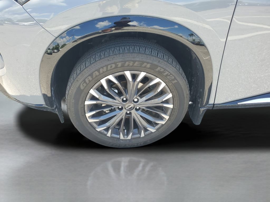 Used 2025 Nissan Rogue Platinum image 28