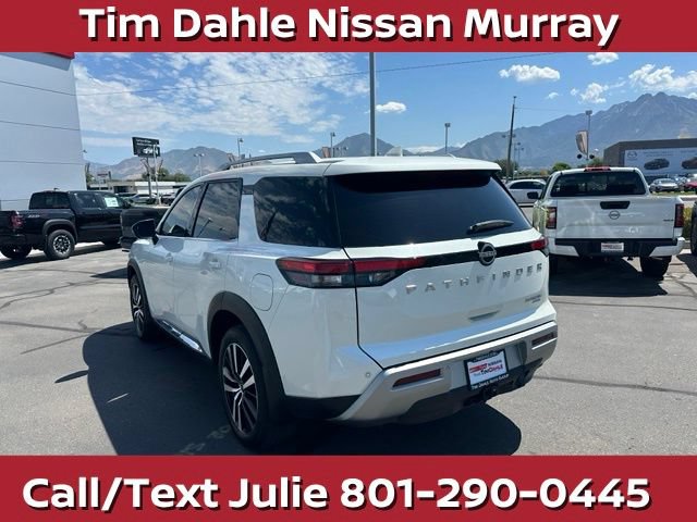 Used 2024 Nissan Pathfinder Platinum AWD/4WD image 9