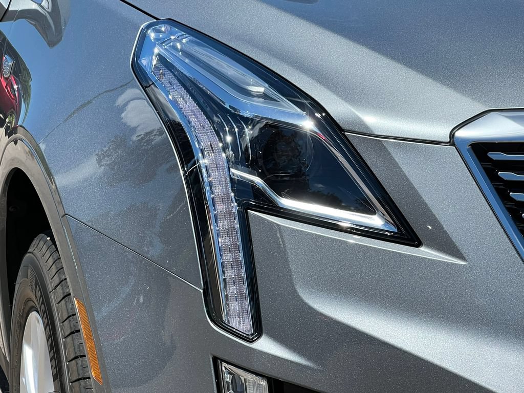 New 2026 Cadillac XT5 Luxury w/ LPO, Floor Liner Package AWD/4WD image 41