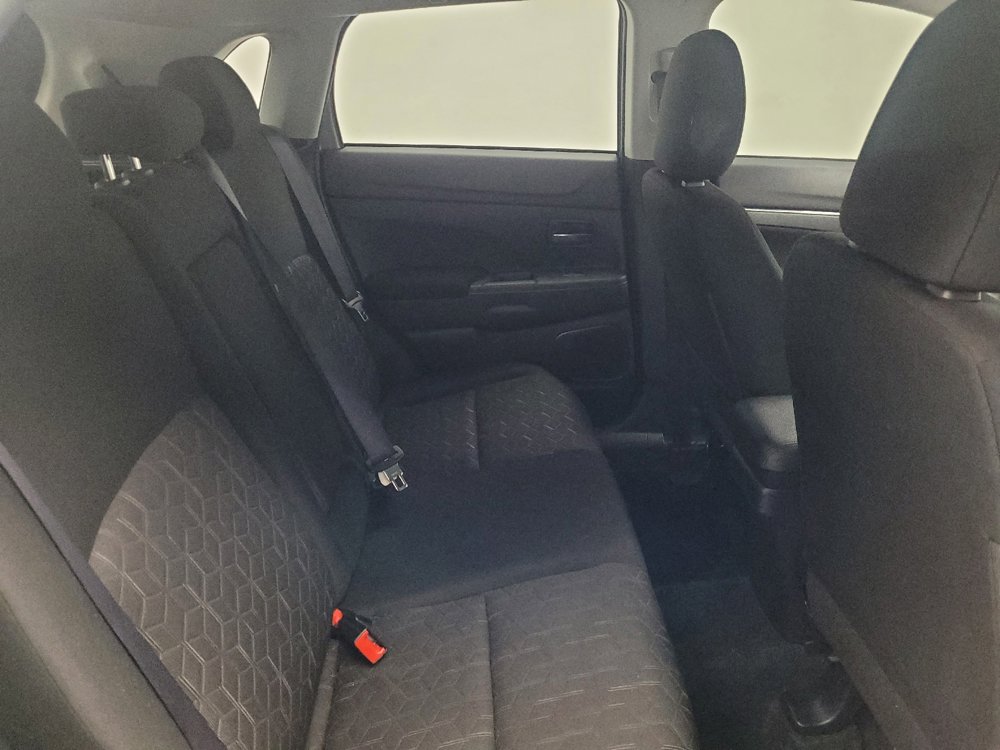 Used 2021 Mitsubishi Outlander Sport ES FWD image 19