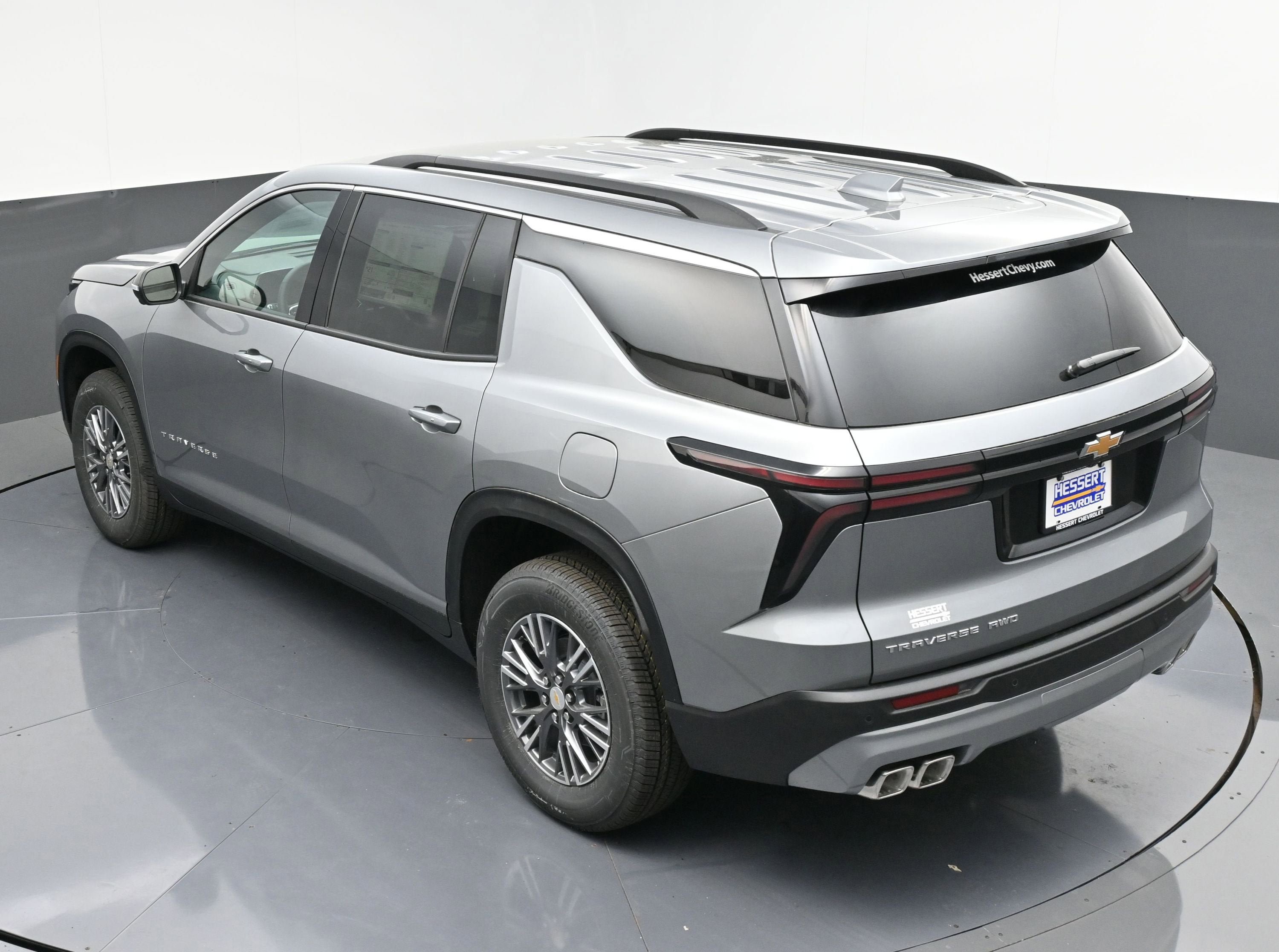 New 2026 Chevrolet Traverse LT w/ Driver Confidence Package AWD/4WD image 45