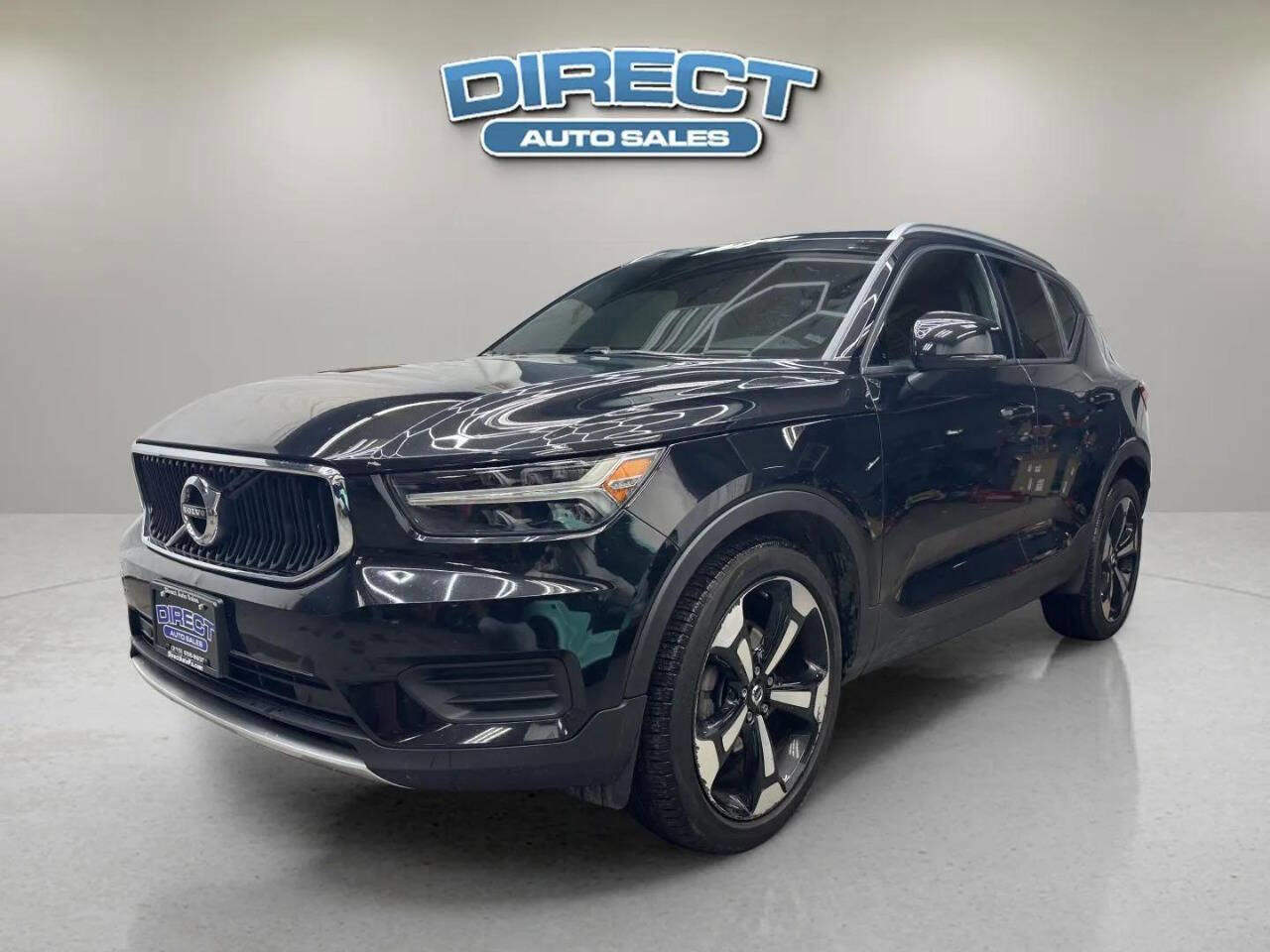 Used 2020 Volvo XC40 T5 Momentum w/ Protection Package AWD/4WD image 3