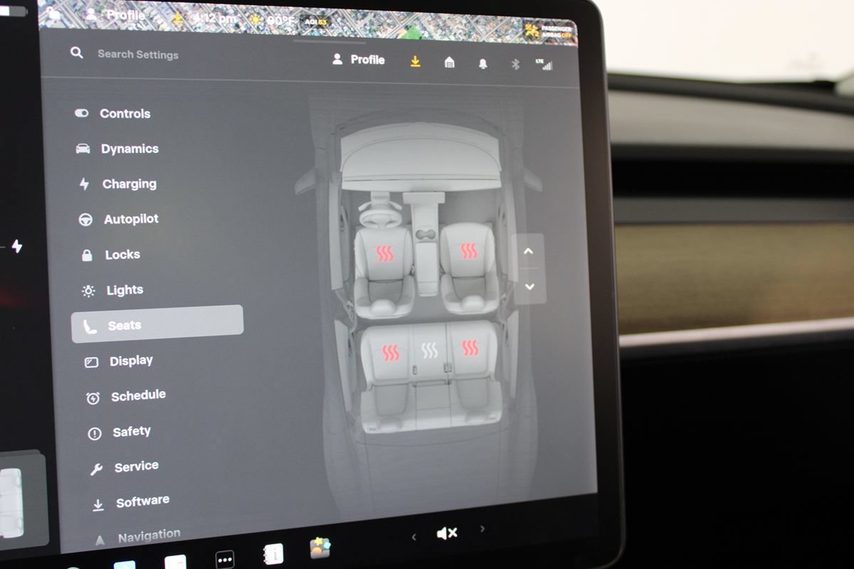 Used 2022 Tesla Model Y Long Range AWD/4WD image 18