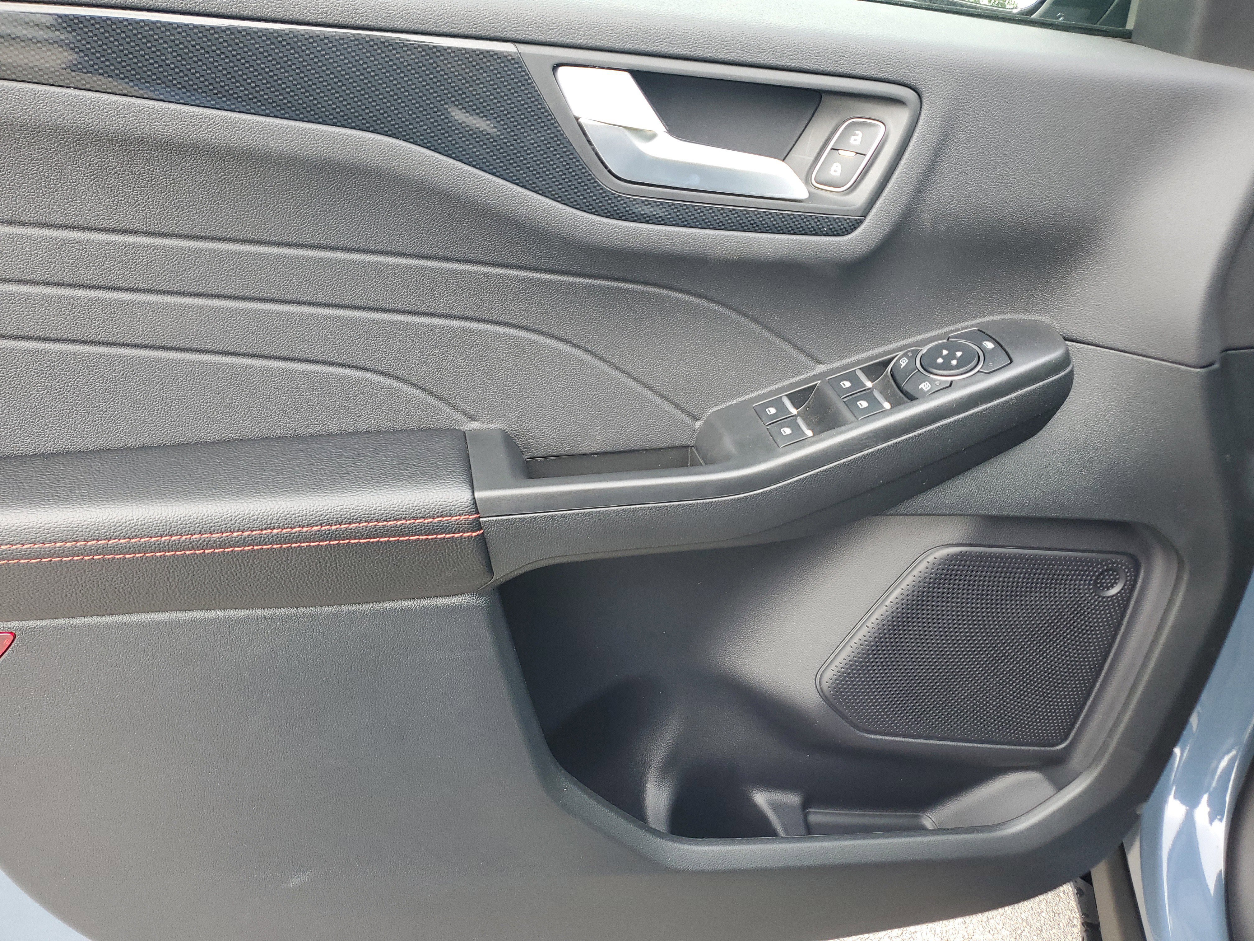 New 2026 Ford Escape ST-Line w/ Tech Pack #1 image 12