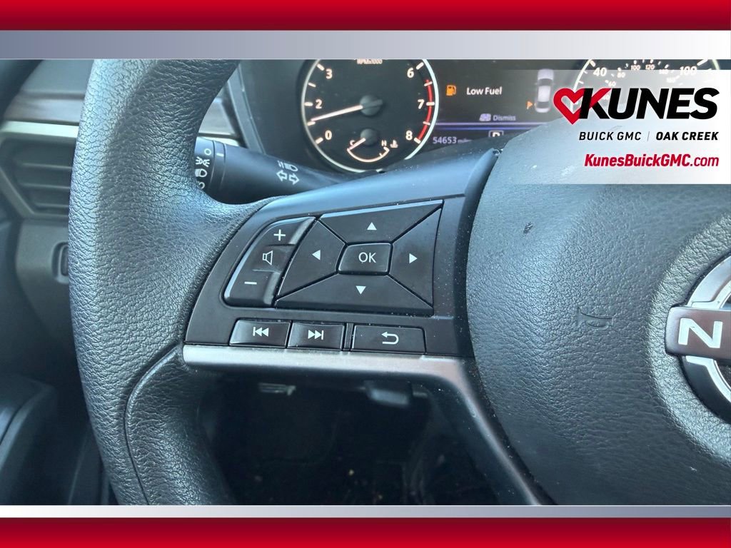 Used 2024 Nissan Altima 2.5 SV image 10