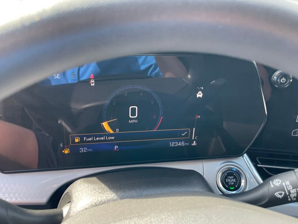 Used 2025 Chevrolet Trax LT FWD image 13
