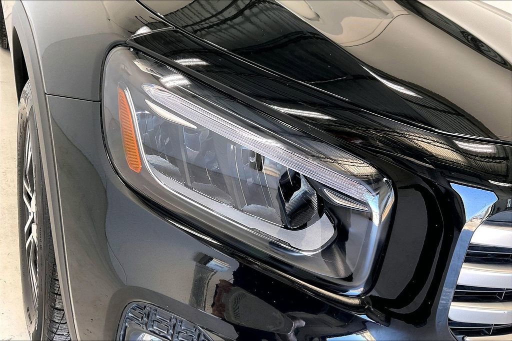 Used 2026 Mercedes-Benz GLB 250 4MATIC image 27