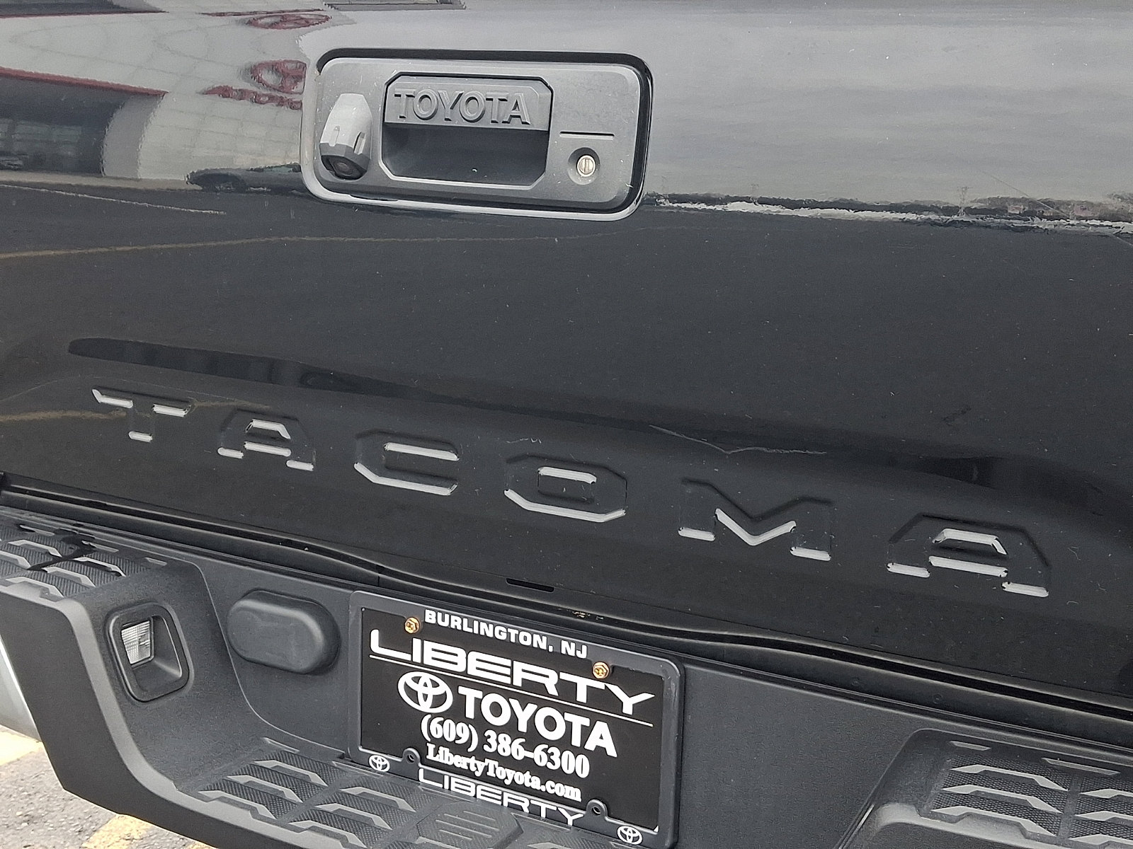 Used 2019 Toyota Tacoma SR5 image 28