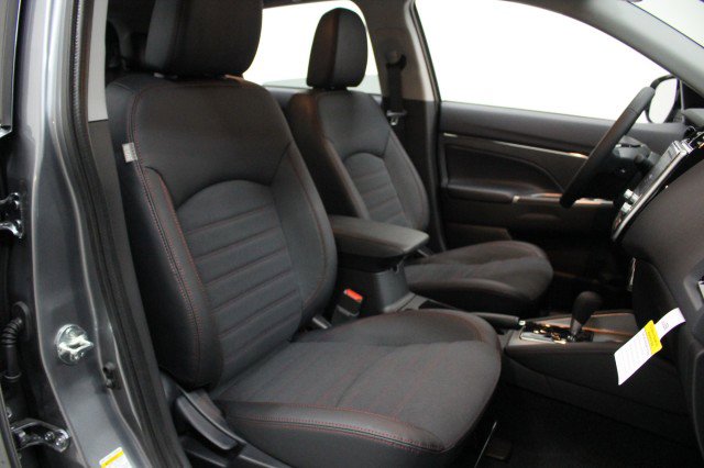 New 2026 Mitsubishi Outlander Sport SE image 19