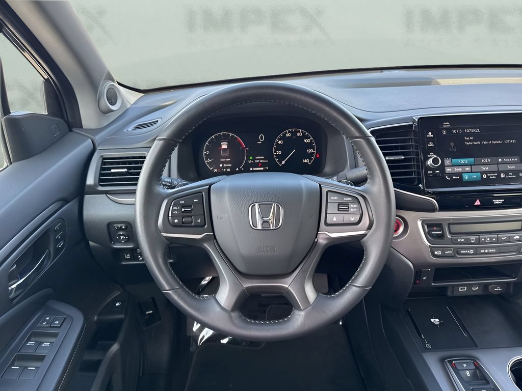 Used 2025 Honda Ridgeline RTL image 17