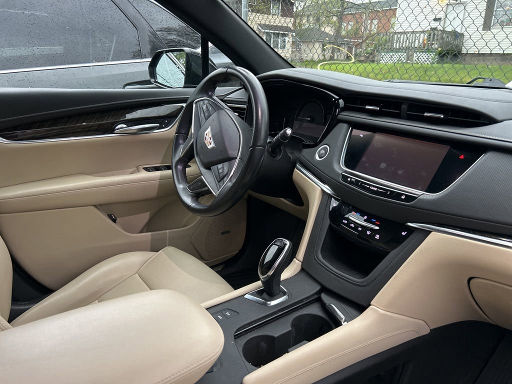 Used 2019 Cadillac XT5 AWD image 7