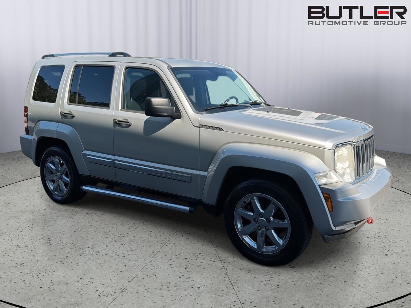 Used 2009 Jeep Liberty Limited w/ Premium Group II AWD/4WD image 7