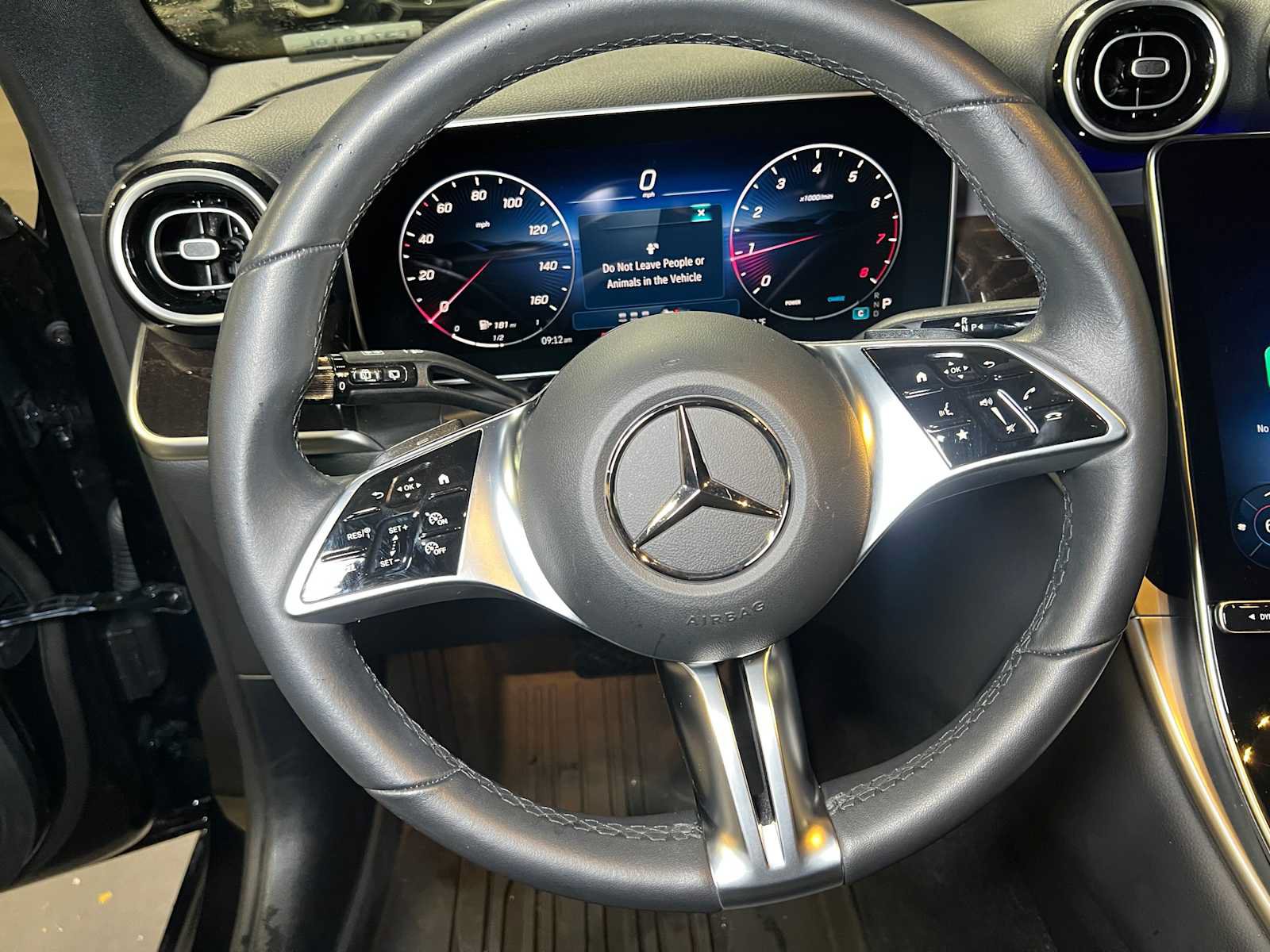 Used 2025 Mercedes-Benz GLC 300 image 59