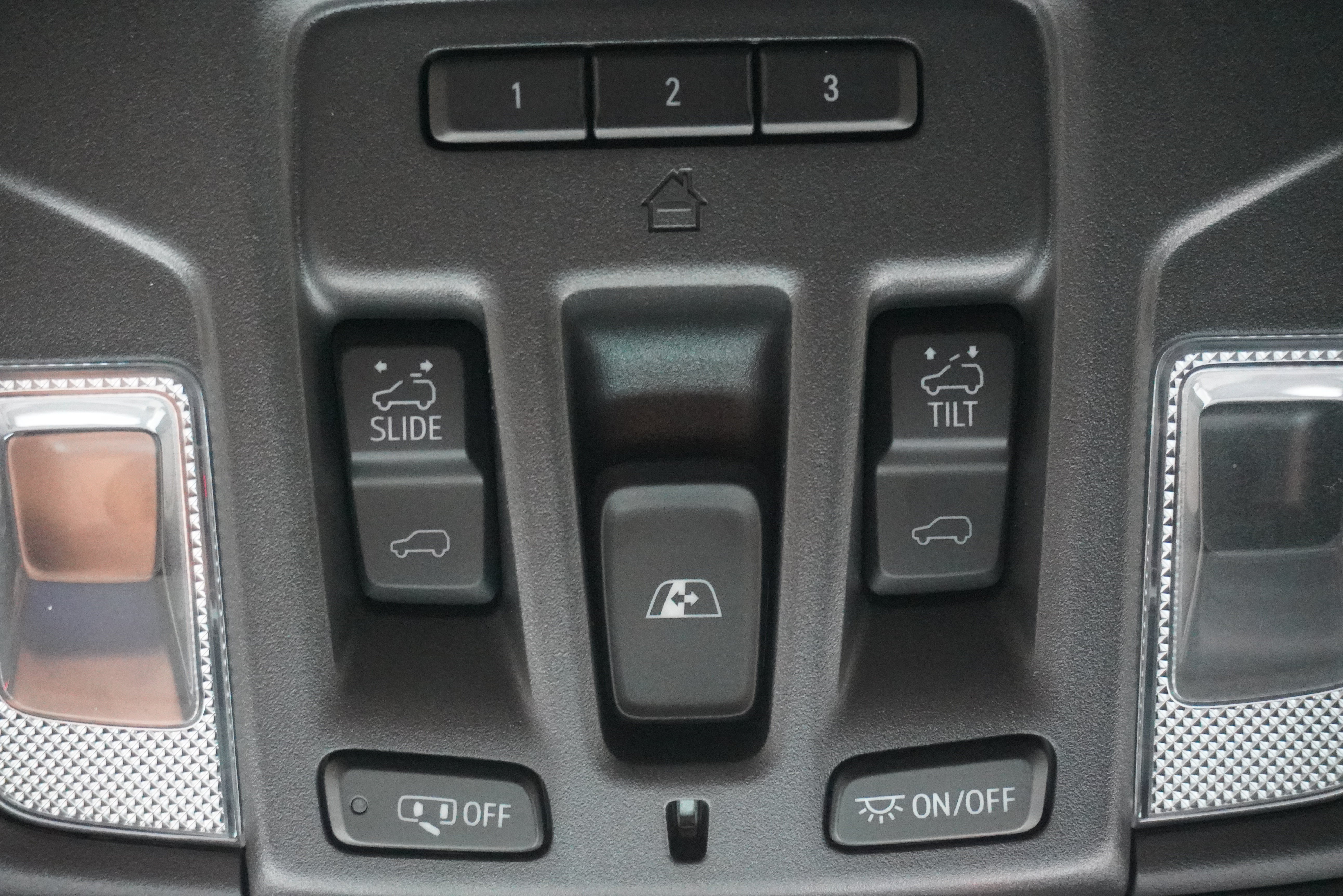 Used 2024 GMC Sierra 1500 AT4 w/ Technology Package AWD/4WD image 35