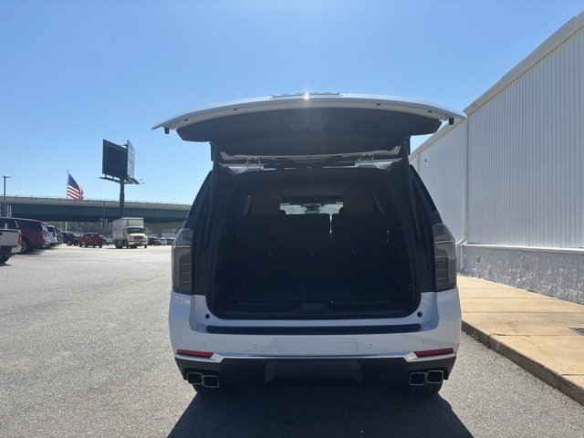 New 2026 Chevrolet Suburban High Country w/ Sun And Tow Package image 17