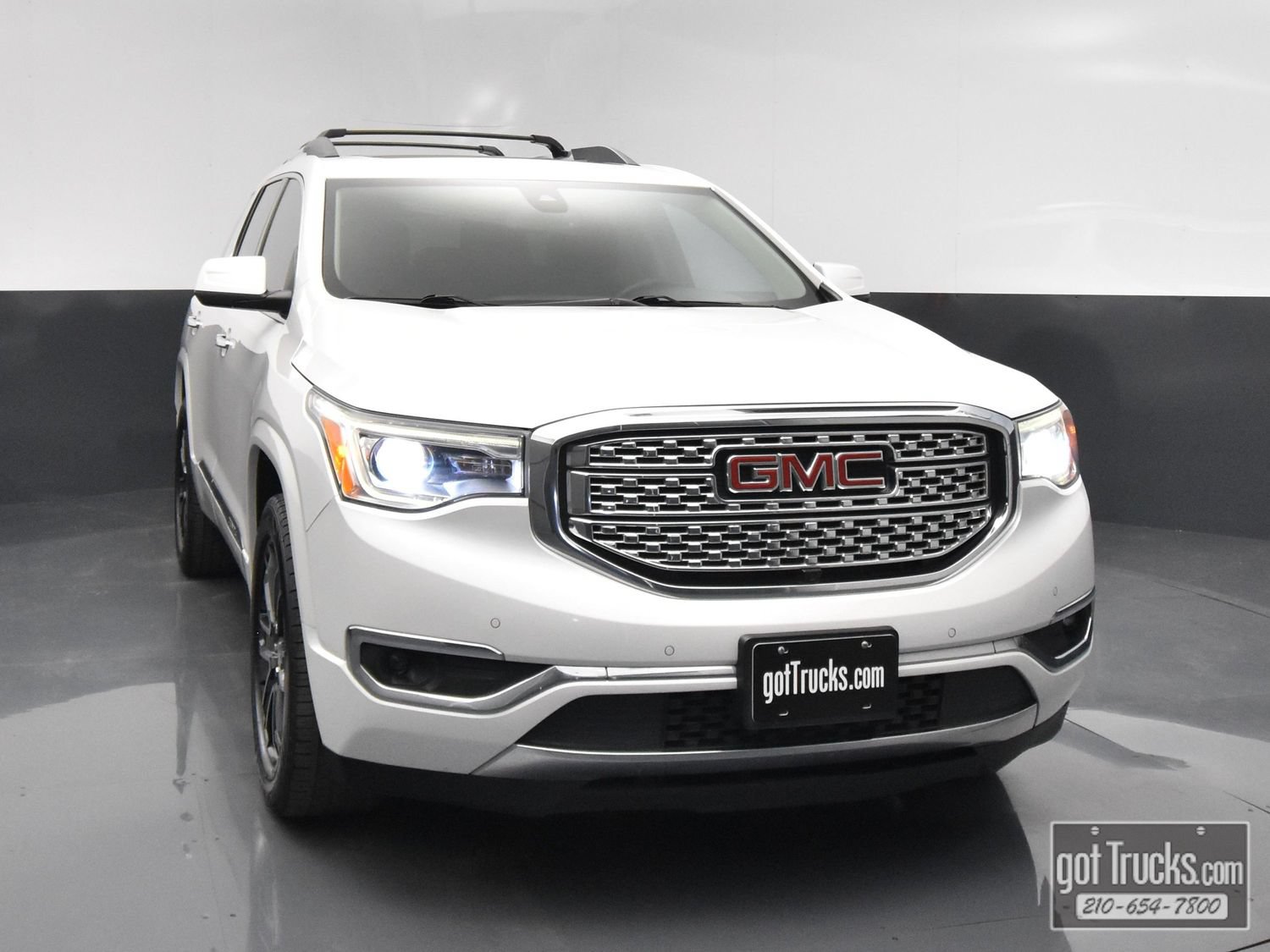 Used 2017 GMC Acadia Denali w/ Technology Package FWD image 47