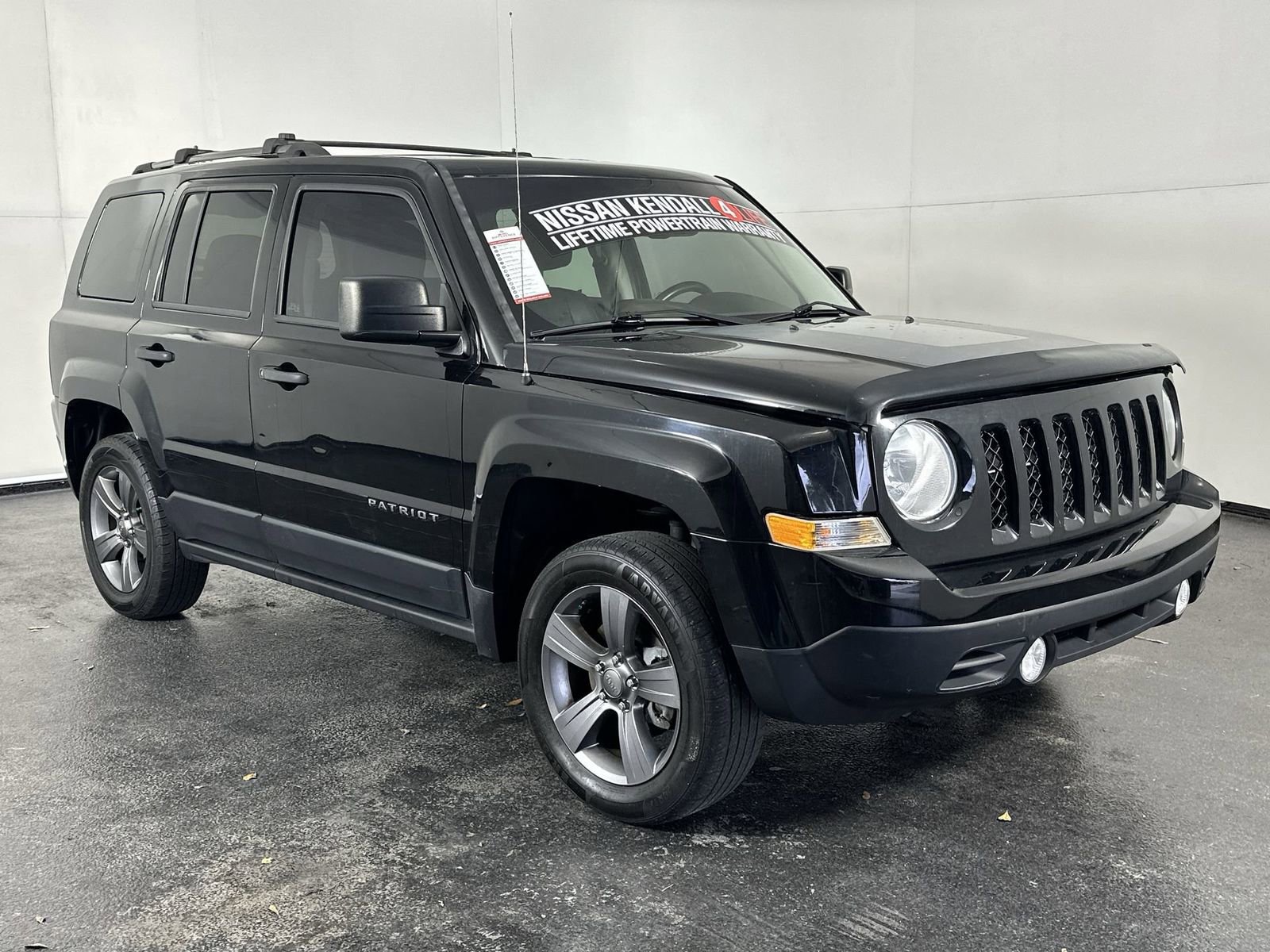 Used 2017 Jeep Patriot Sport image 3