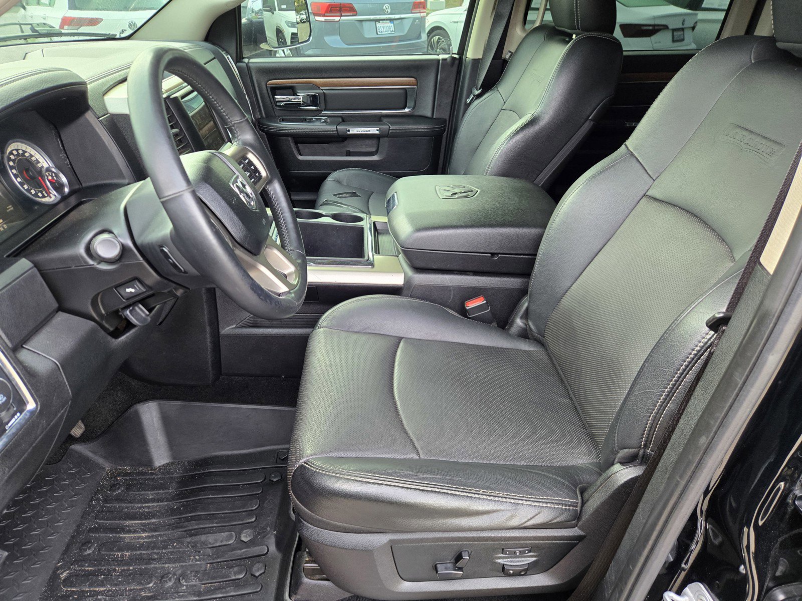 Used 2014 RAM 1500 Laramie w/ Convenience Group image 13