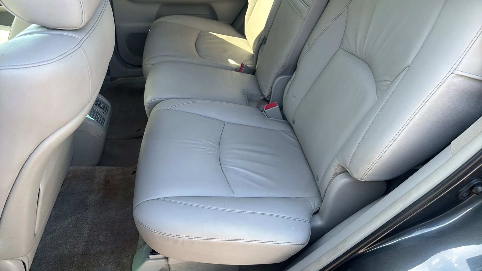 Used 2007 Lexus RX 400h AWD image 17