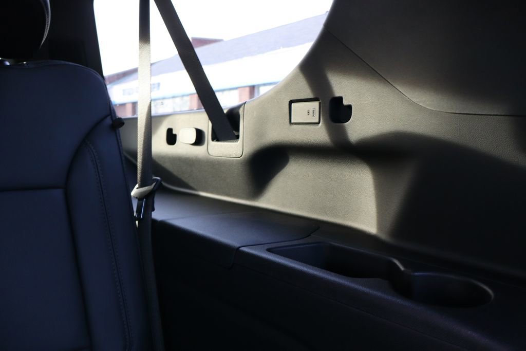 New 2026 Chevrolet Suburban Z71 w/ Comfort Package image 47