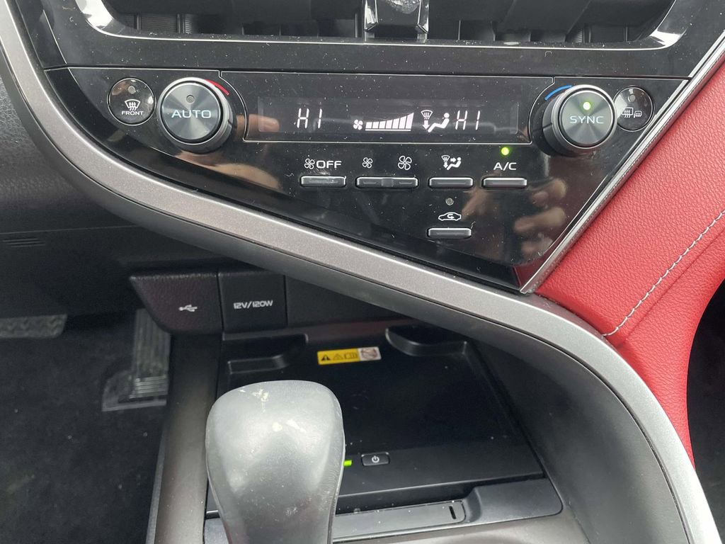 Used 2023 Toyota Camry XSE image 40