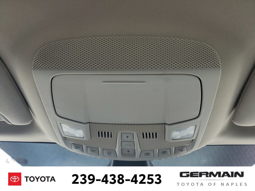 Used 2022 Ford Edge Titanium AWD/4WD image 35