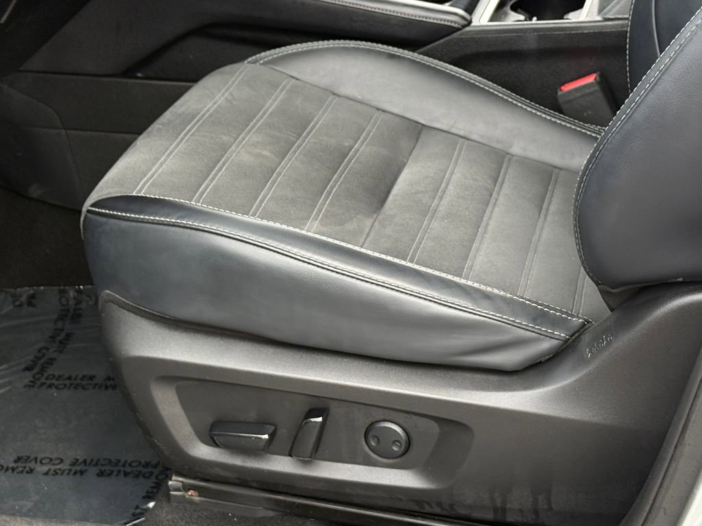 Used 2024 Mitsubishi Outlander SE image 23