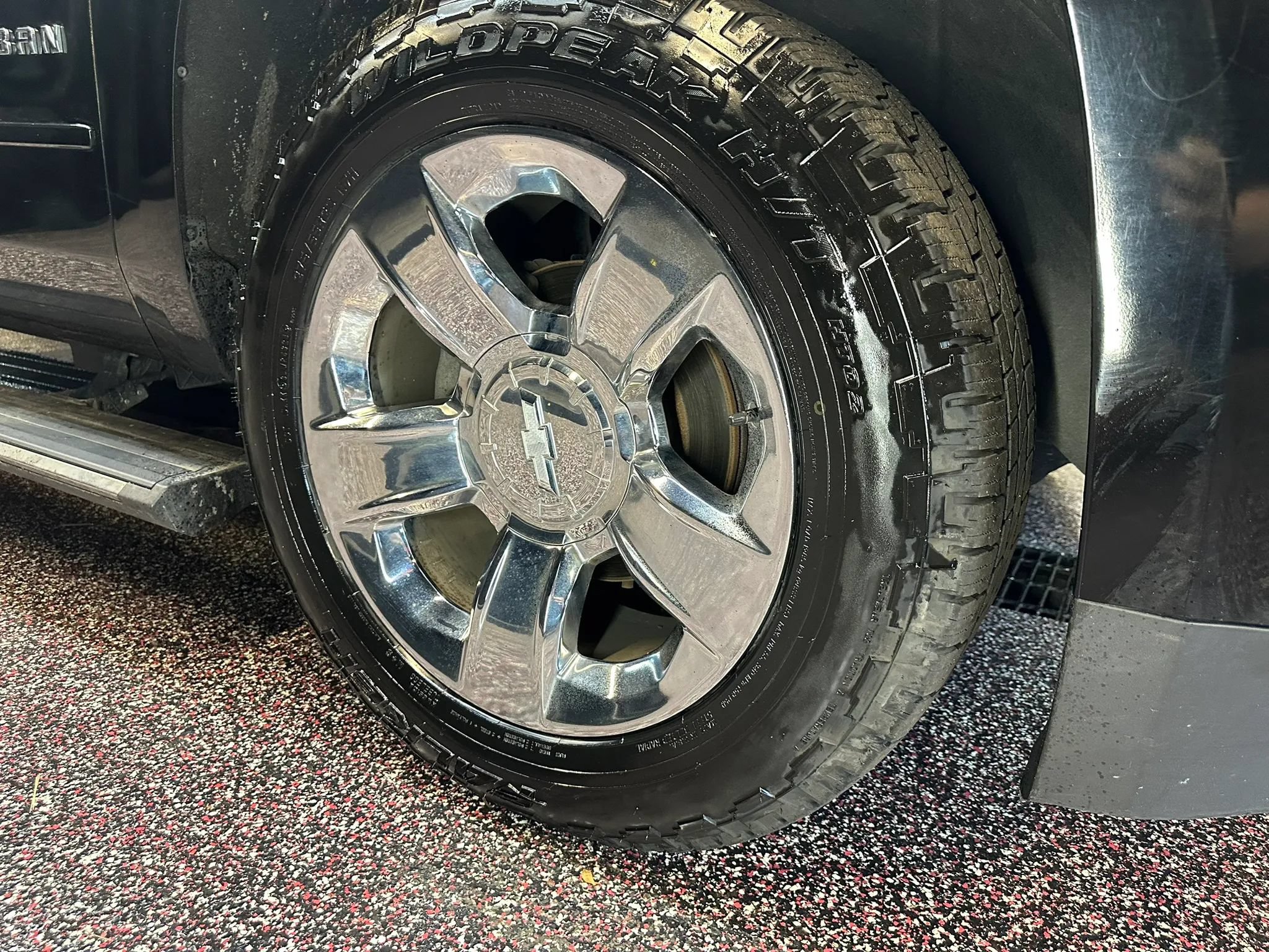 Used 2016 Chevrolet Suburban LTZ AWD/4WD image 36