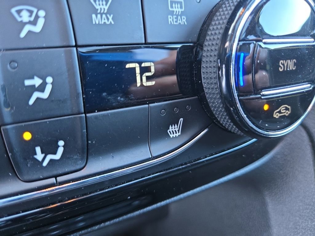 Used 2021 Buick Encore GX Select w/ Advanced Technology Package image 24