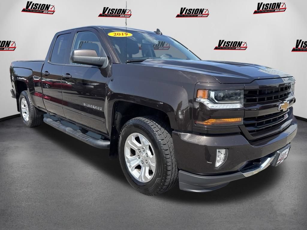 Used 2019 Chevrolet Silverado 1500 LT w/ All Star Edition AWD/4WD image 3
