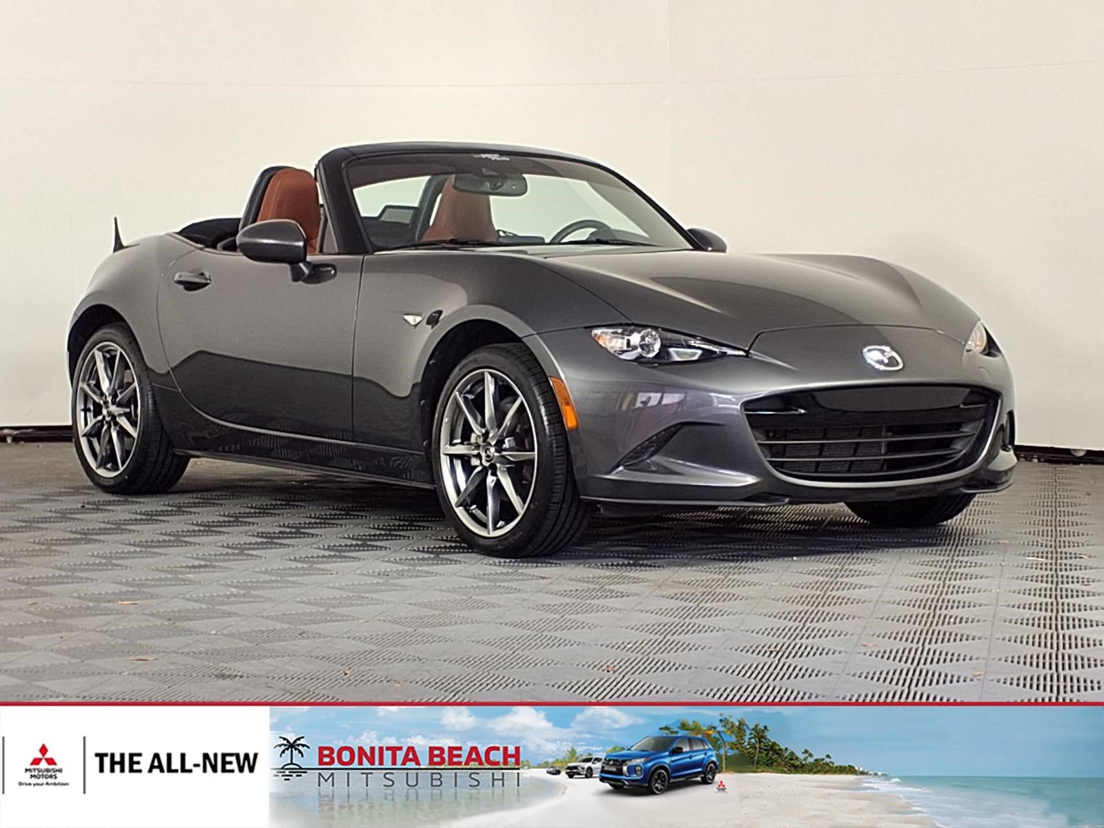 Used 2023 MAZDA MX-5 Miata Grand Touring RWD image 1