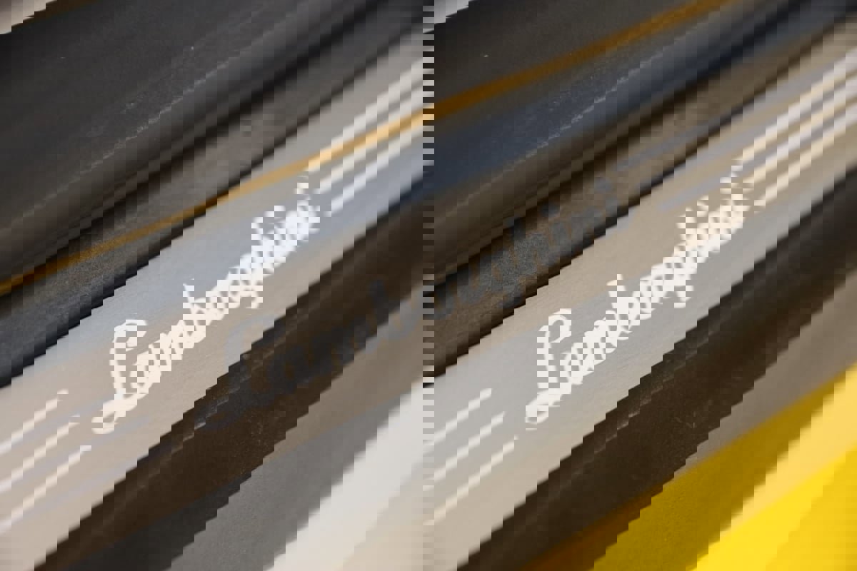 Used 2019 Lamborghini Urus image 17