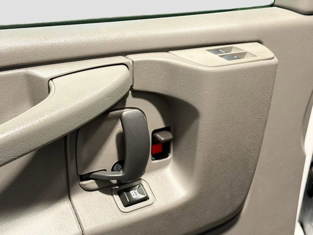 Used 2015 Chevrolet Express 3500 LT w/ LT Preferred Equipment Group image 13