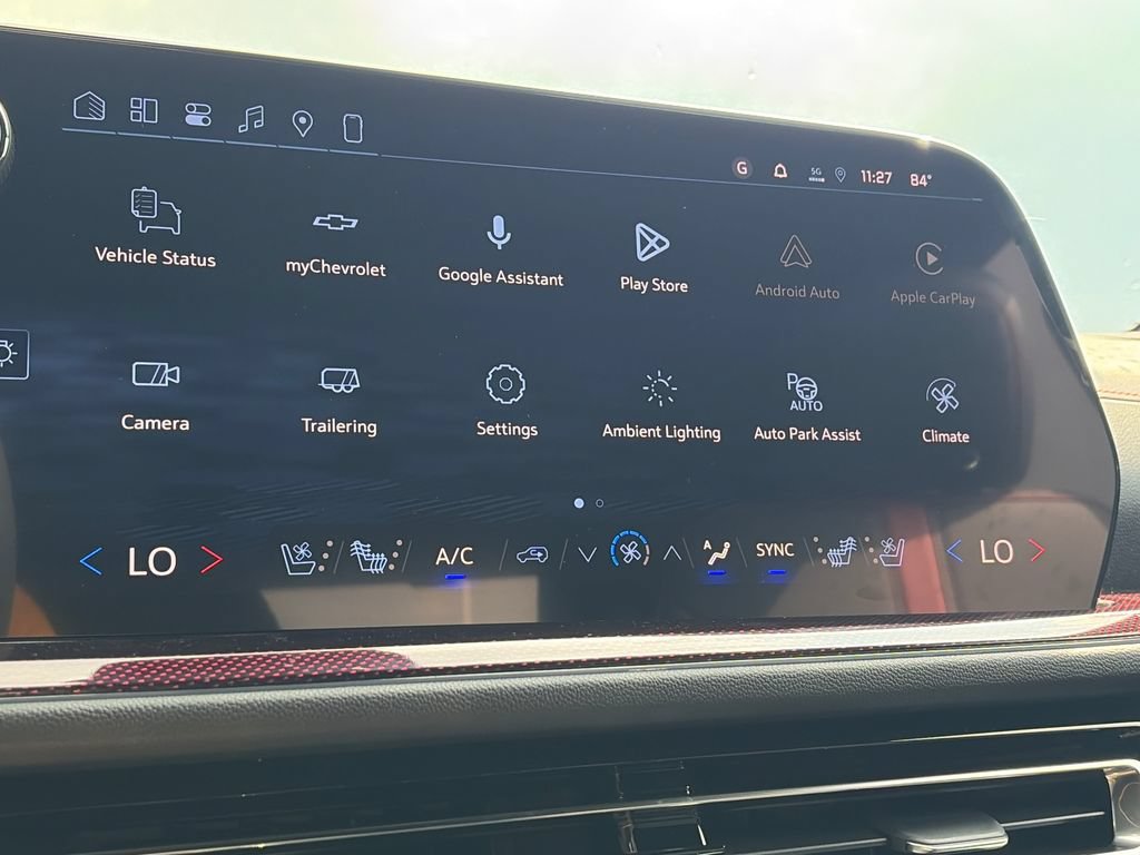 New 2027 Chevrolet Traverse RS w/ LPO, Floor Liner Package AWD/4WD image 21