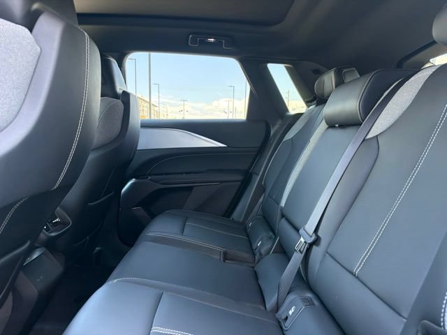 Used 2024 Cadillac Lyriq Tech AWD/4WD image 19